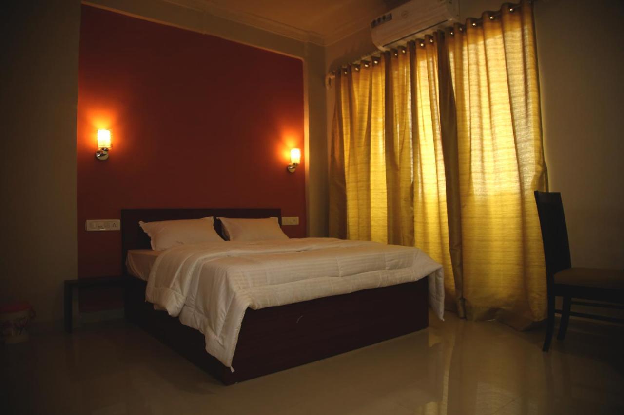 Elite Inn Lonavala Exterior photo