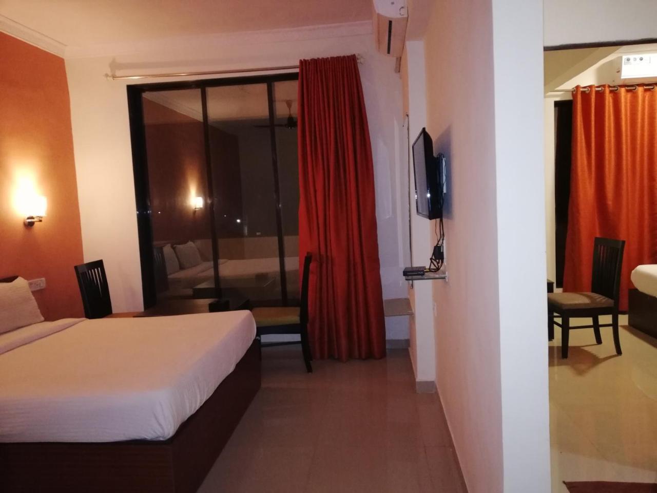 Elite Inn Lonavala Exterior photo