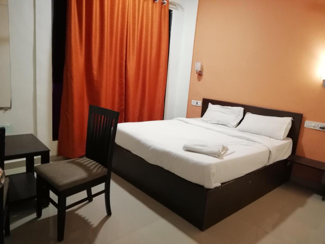 Elite Inn Lonavala Exterior photo